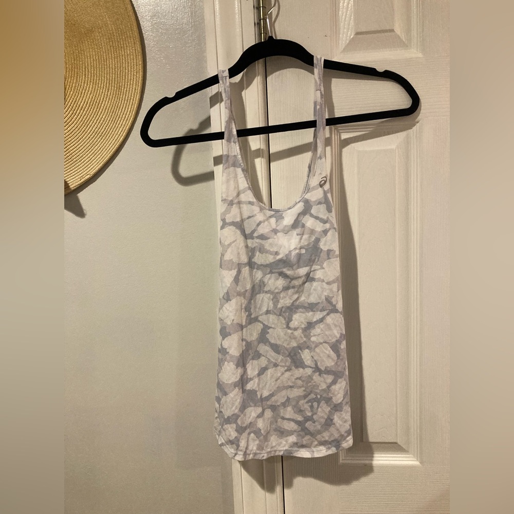 ASICS Workout top